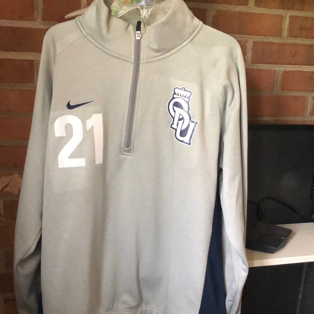 Nike ODU 3/4 zip up.